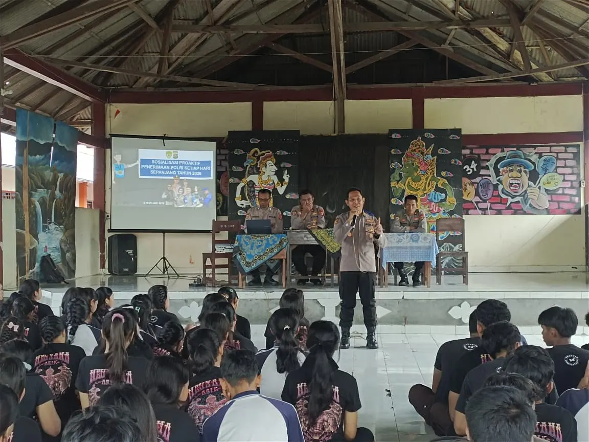 SOSIALISASI REKRUITMEN ANGGOTA POLISI OLEH KEPOLISIAN