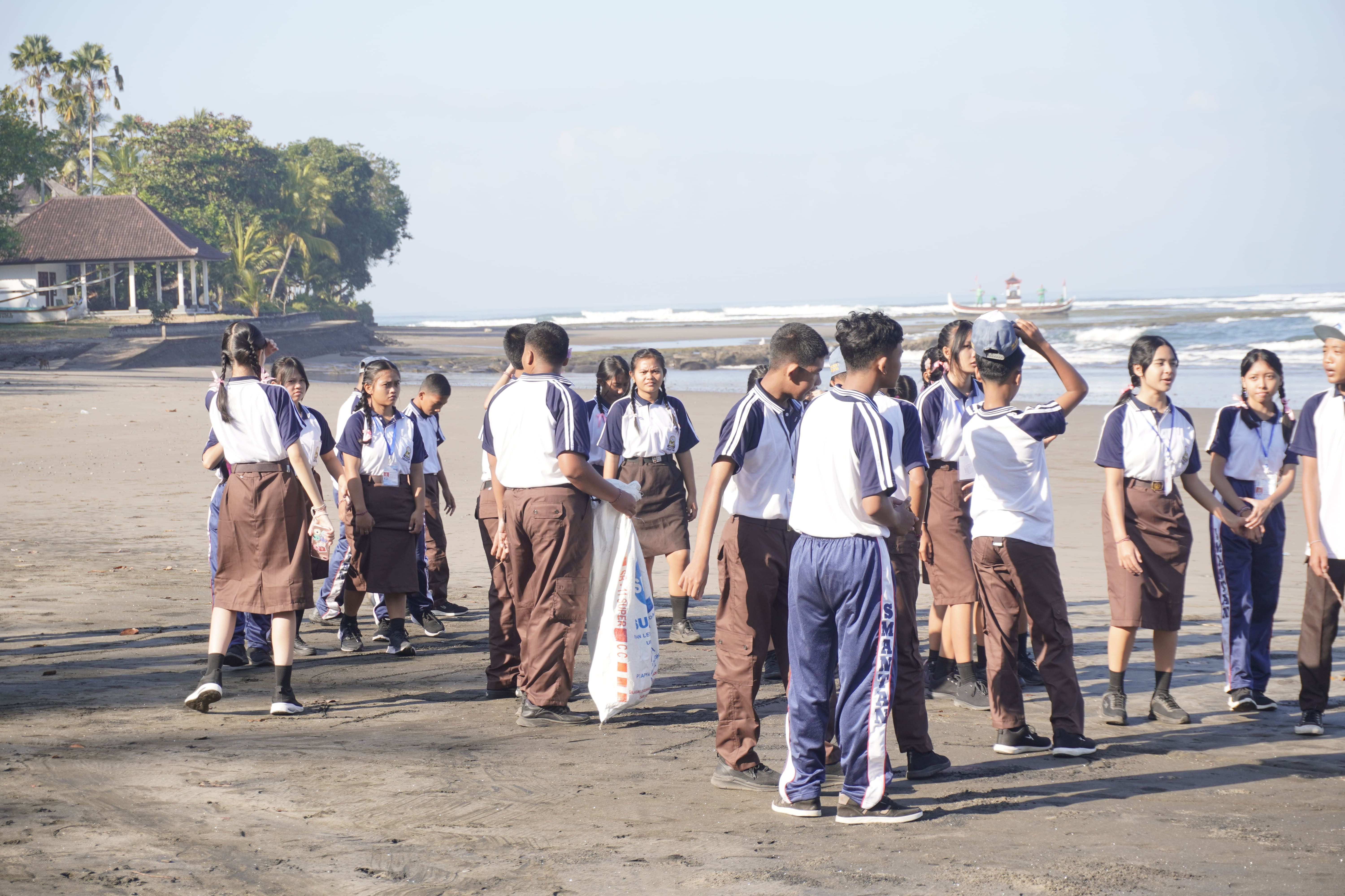 Hari Kelima MPLS Ramah SMA Negeri 1 Pekutatan Tahun Ajaran 2026/2027